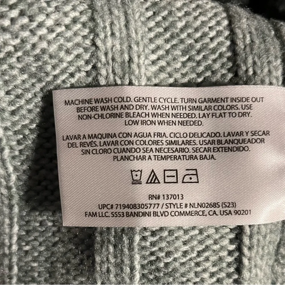 Banana Republic Women’s Soft Cable Knit Sweater